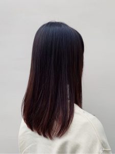 シンプルで清楚な雰囲気に惹かれる 美髪ストレートヘアカタログ モアリジョブ