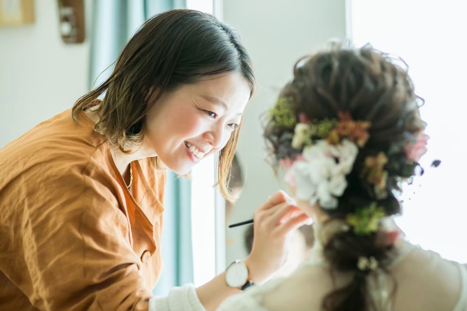 カタチにとらわれないブライダルヘアメイク 強みを活かしたインスタが仕事の縁をつなぐ フリーランスのライフスタイル ヘアメイク アイリスト 澤村康子さん モアリジョブ