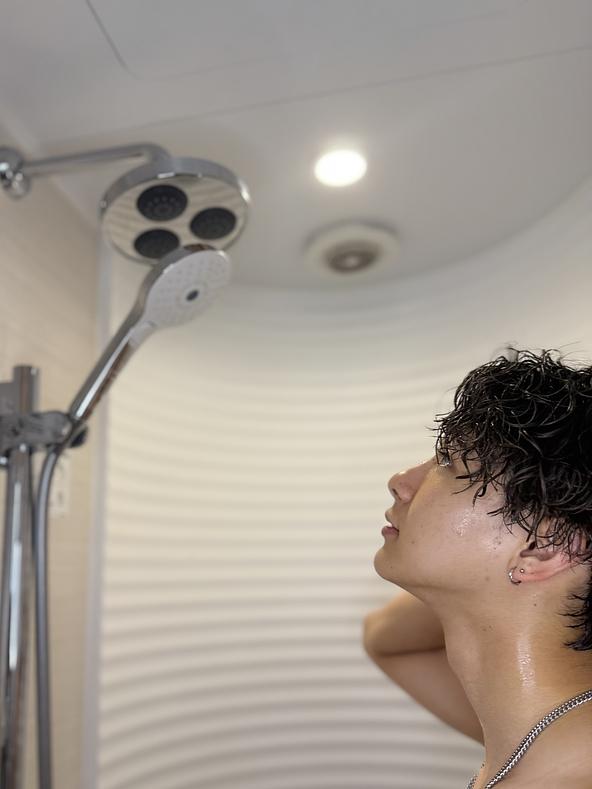 水も滴るいい男