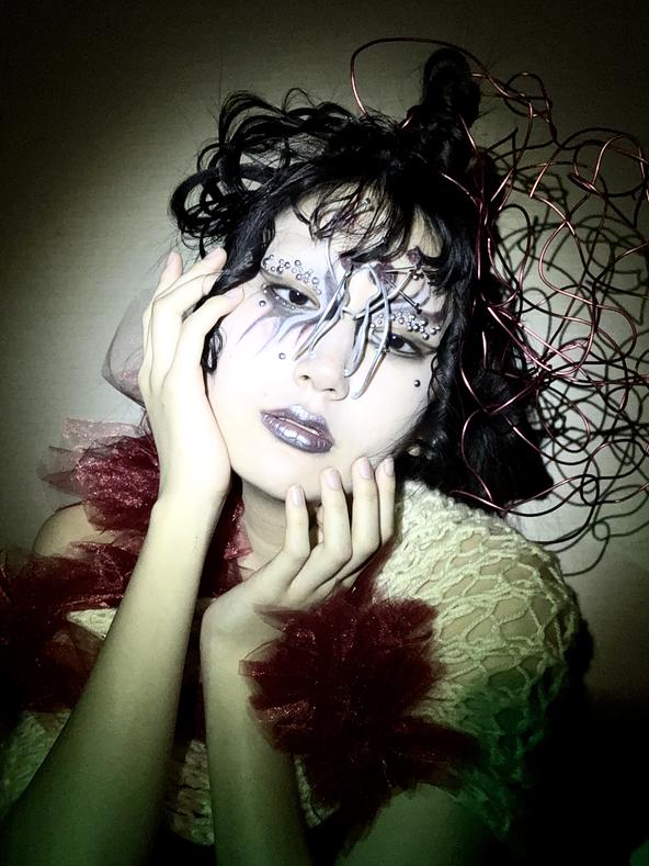 ― 心砕 ―壊れながらも美を纏う